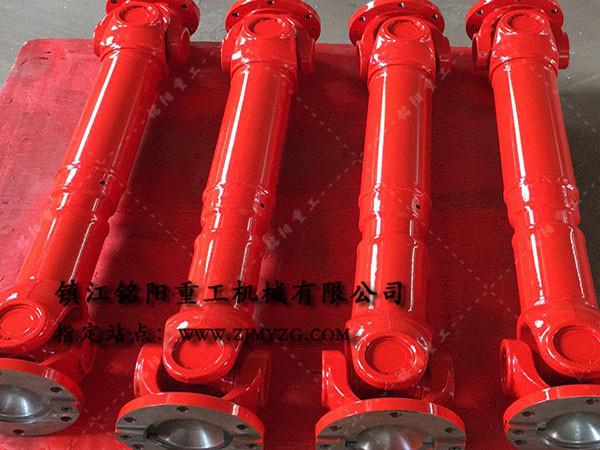 新式整體叉頭式萬向聯(lián)軸器是冶金、軋鋼等機(jī)械設(shè)備的優(yōu)選傳動件-萬向聯(lián)軸器